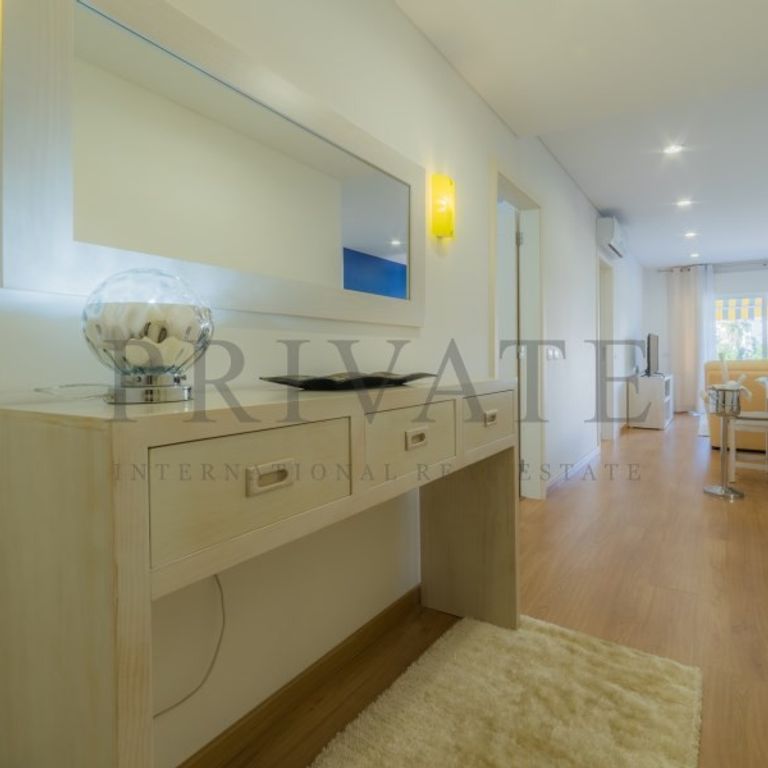 2 bedroom luxury Flat for rent in Avenida Sa Carneiro, Loulé, Distrito de Faro - Photo 1