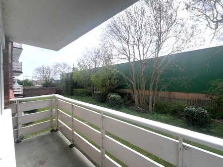 2 bedroom apartment to rent - Photo 5