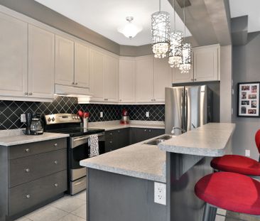 For Lease - 90 Palacebeach Trail, Hamilton, Ontario - Photo 6