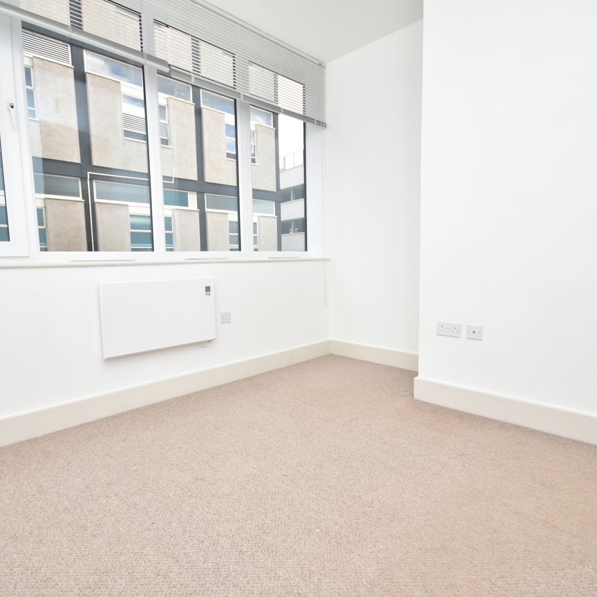 West Stockwell Street, Colchester, Essex, CO1 1FQ - Photo 1