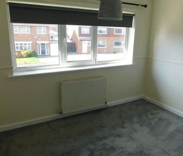 3 bedroom semi-detached house to rent - Photo 6