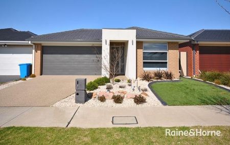 3 Cups Court, Clyde North, VIC 3978 - Photo 5