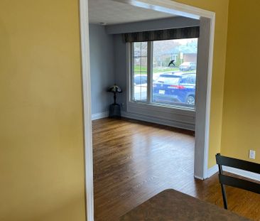 For Lease - 226 Parlette Avenue, Toronto, Ontario - Photo 3