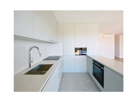 Luxury Apartment for rent in Vila Nova de Gaia, Distrito do Porto - Photo 2