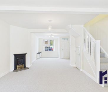 3 bedroom end of terrace house to rent - Photo 4