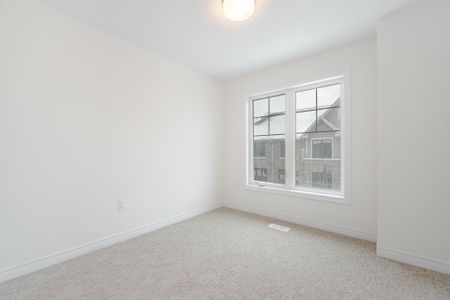 For Lease - 46 Folcroft Street, Brampton, Ontario - Photo 2