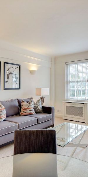 Fulham Road, Chelsea, London, SW3 - Photo 1