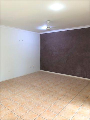 Modern Comfort in a Quiet, Family-Friendly Street! - Photo 3