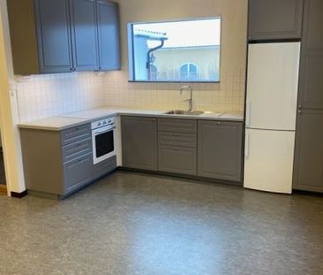 Långbrodalsvägen 48, 2:a - Photo 3