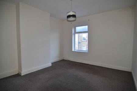 2 bed Terraced - To Let - Photo 2