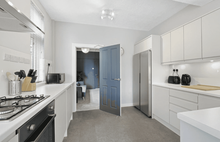 6 bedroom terraced house to rent - Photo 5