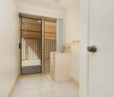 Spacious Carlisle home in convenient central location - Photo 6