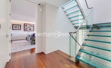 2 Bedroom flat to rent in Boydell Court, Hampstead, NW8 - Photo 2