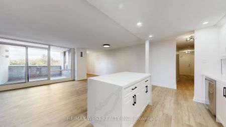 For Lease - 1535 Lakeshore Road Unit# 404, Mississauga, Ontario - Photo 2