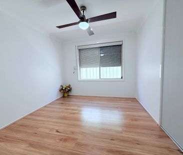 Beautiful 3-Bedroom Family Home in Prime Location - Photo 6