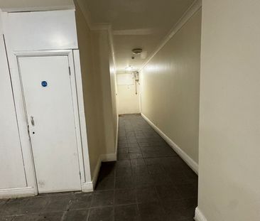 2 Bed Flat, Katherine Road, E7 - Photo 2