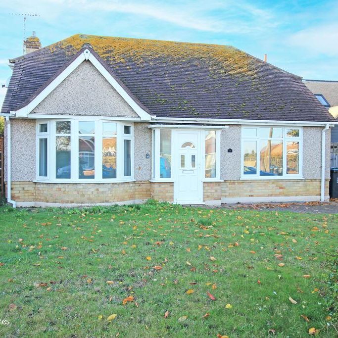 2 bedroom bungalow to rent - Photo 1