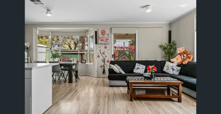 Stylish Modern Living - Photo 2