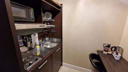 Studio to rent - Photo 4