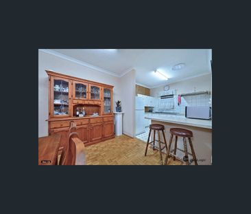 Neat and Tidy - Photo 5