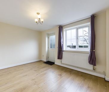 2 bedroom townhouse to rent - Photo 1