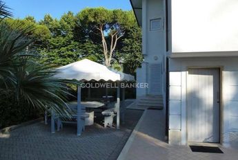 via sant elme, 12, Forte dei Marmi, Tuscany 55042