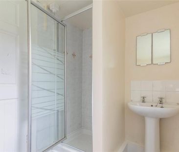 3 bedroom apartment to rent - Photo 5