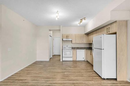 4641 128 Avenue Northeast, Calgary - Photo 3