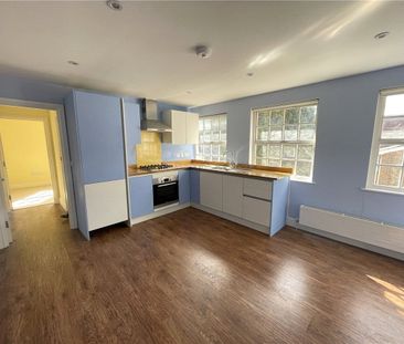 Wonderfully light 2 bedroom apartment in converted period building ... - Photo 6