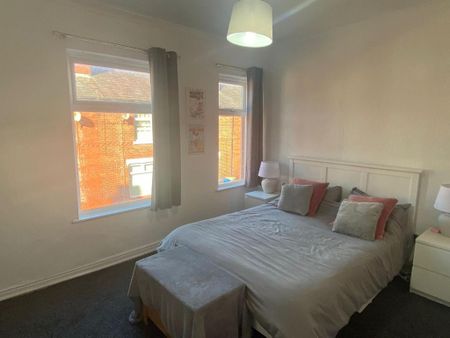 2 bedroom terraced house to rent - Photo 5