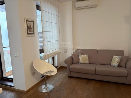 Practical One-Bedroom, Domenii - Photo 1