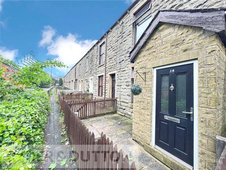 Lincoln Place, Haslingden, Rossendale, BB4 - Photo 2