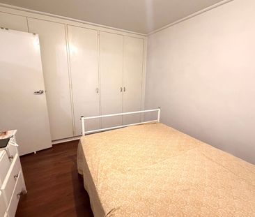 TWO BEDROOM GROUND FLOOR APARTMENT IN CENTRAL DANDENONG! - Photo 2