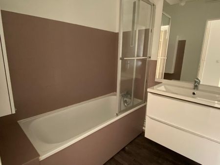 Location Appartement 3 pièces 71m² ST JEAN DE BRAYE 45800 - Photo 5