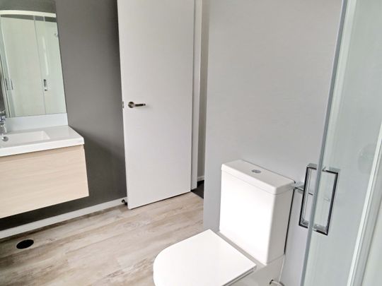 Stokes Valley - Photo 1