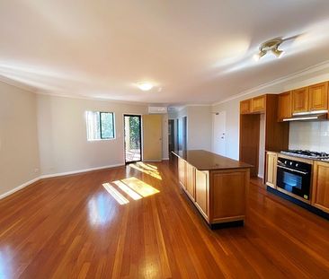 WALK TO SHOPS & STATION - Photo 3