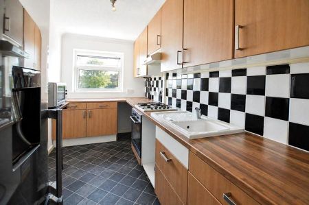 Harlow, Essex - Photo 5