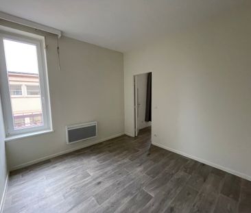 Location Appartement 2 pièces 40m² - Photo 2