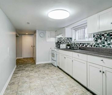 For Lease - 72 Corbett Avenue, Toronto, Ontario - Photo 3