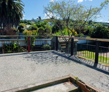 REFURBISHED FAMILY HOME - Photo 5