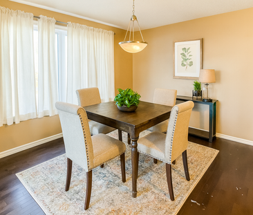 Spacious Family Home With Oversized Garage - Photo 5