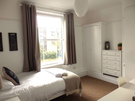 5 Bed Flat, Redland, BS6 - Photo 4