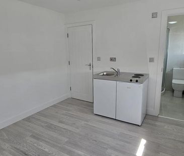 House share to rent - Photo 4