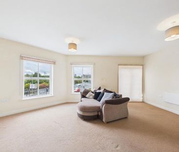 2 bedroom flat to rent - Photo 3