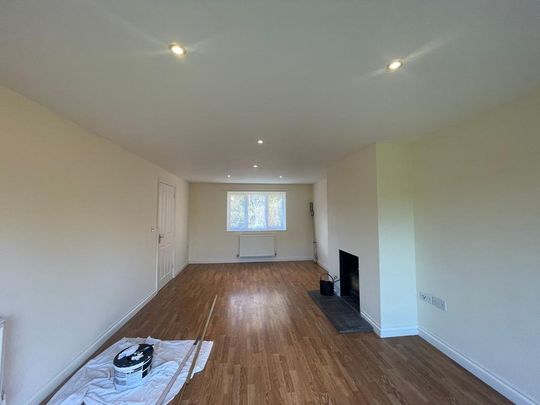 4 bedroom property to rent - Photo 1