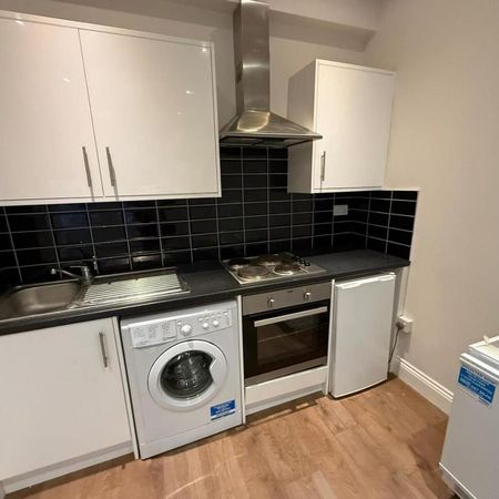 1 bedroom property to rent - Photo 3