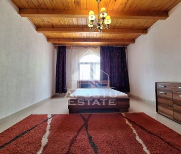 Casa cu 3 camere si curte de 100 mp, Bujac - Fotografie 3