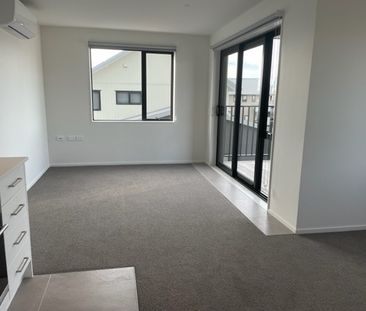 201/28C Eileen Newey Place, Henderson - Photo 1