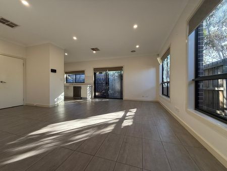 21A Bliburg Street, Jacana VIC 3047 - Photo 4