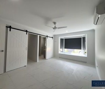 Brand New Luxury Home with Pool in Cannonvale! - Photo 5